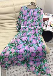 Robes Décontractées Soie Haute Qualité D'été Femmes Lanterne Manches Vert Violet Floral Imprimé Long Élégant O-cou Plis Swinging Dress