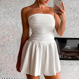 Robes décontractées Simple Sexy mince affichage poitrine taille essuyer une robe balançoire 2023 vêtements d'été couleur unie Design paquet hanche jupe