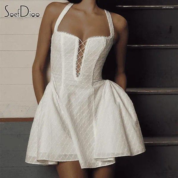 Robes décontractées Soefdioo Sexy Superbe Halter Col Carré Sans Manches Bandage A-Line Mini Robe Femmes 2024 Été Élégant Club Robes