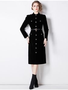 Robes décontractées Solide Noir Femme Velours Robe Hiver Col Montant Dames A-ligne Épais Mince Genou Femmes Bureau Dame Extérieure