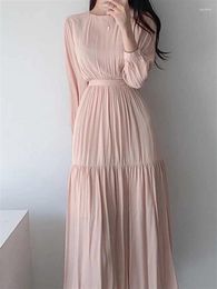 Robes décontractées Solide Rose Coréen Pour Femmes Vêtements Élégant Automne 2023 Printemps Manches Longues Femme Robe Plissée Femme Maxi Robe