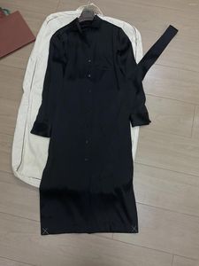 Robes décontractées printemps 2024 l P Robe de chemise féminine Black Silk Manches longues Blouse Summer Woman Vêtements