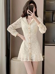 Robes décontractées Printemps Automne Élégant Dentelle Crochet Fleur Creux Mini Robe Femmes Mode Luxe Fête Robes 2024 Coréen Bodycon Nuit