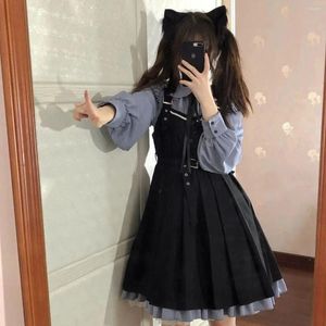 Robes décontractées Printemps Automne Costume deux pièces Lolita College Style Collier de poupée Volants Robe plissée bleue Étudiante Kawaii Bracelet noir