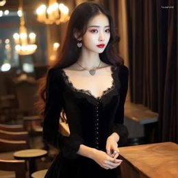 Casual jurken Spring herfst vrouwen elegante massieve zwarte bloemblaadjes retro vestidos mujer hepburn stijl a-line avondjurk