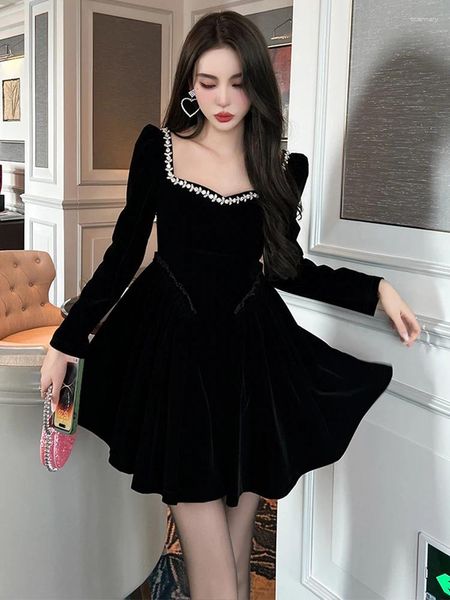 Vestidos casuales Mini de primavera para mujeres 2024 Princesa Lindo vestido negro Velvet Puff manga Diamantes Ball Ball Femme Fiest Fiest Cumpleaños
