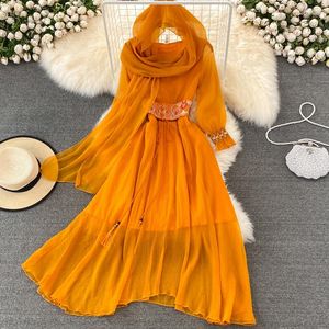 Casual jurken Spring Summer Beach Lange jurk vrouwen sexy v-neck hoge taille geborduurde chiffon dames gele robe vestidos