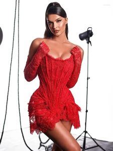 Casual Jurken Voorraad 2024 Sexy Vrouwen Rood Zwart Glitter Kralen Strapless Kant Mini Jurk Met Handschoenen Avondfeest Verjaardag Celebrity Prom