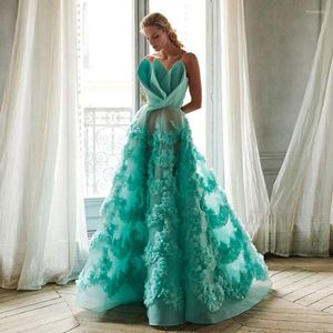 Robes décontractées Superbe longue robe de bal femmes fête 2023 volants organza robe élégante pour mariage sans bretelles une ligne célébrité