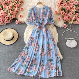 Robes décontractées été bohème Floral longue Robe pour les femmes Sexy col en v à manches courtes taille haute une ligne grande balançoire Vestido bleu Robe 2023