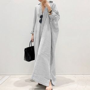 Robes décontractées Robe d'été Mode Coton Lin Rayé Cardigan Lâche Grand Tempérament Décontracté Irrégulier Femmes Robe Longue Tops 230313