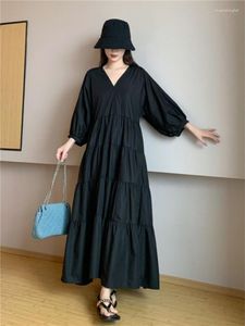 Robes décontractées Robe d'été solide mode coréenne ample A-LINE longue col en v plissée longue jupe femmes vêtements élégant Robe noire