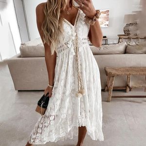 Vestidos casuales Verano elegante moda adornado elegante vestido estético mujeres folk bohemio glamuroso sin mangas con cuello en v encaje ahueca hacia fuera bata larga