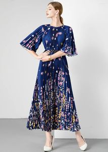 Robes décontractées d'été élégant plissée longue robe lorgon de lacet de chariot pour femmes en haut imprimé à demi-manches haute fleur élastique vintage
