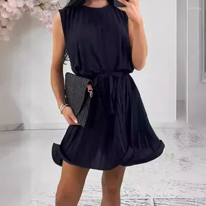 Casual jurken zomer elegante ronde nek veter mini jurk vrouwen mouwloze solide los feest 2024 mode geplooid a-line