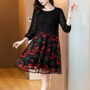 Robes décontractées Broderie d'été Silk Natural Mesh Floral Sexy MIDI Robe 2024 Prend Korea Fashion Beach Women Luxury Elegant Party Robe