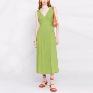 Robes décontractées été vert rayonne profonde V robe de longueur moyenne 2023 français Vintage femmes
