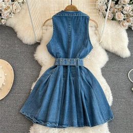 Casual jurken zomer jeans Franse vintage stijl mouwloze tanktops v-hals hangende nek slanke a-line pluizige mini denimjurk voor vrouwen c024