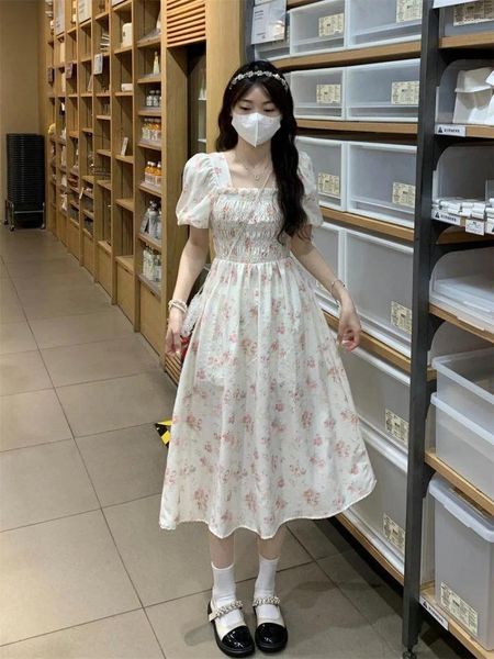 Vestidos casuales Robe de verano Mujeres Moda suelta Cuello cuadrado Vestido de manga de burbuja Y2K Coreano Elástico Cintura Fragmentada Flor Slim Largo