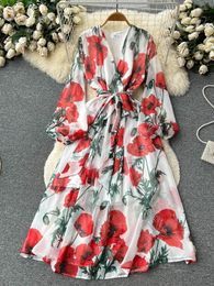 Robes Décontractées D'été Fleur Sicilienne Robe En Mousseline De Soie Femmes Sexy V Cou Cravate Lacets Rouge Imprimé Floral Plage À Manches Longues Vestidos Piste Tenues