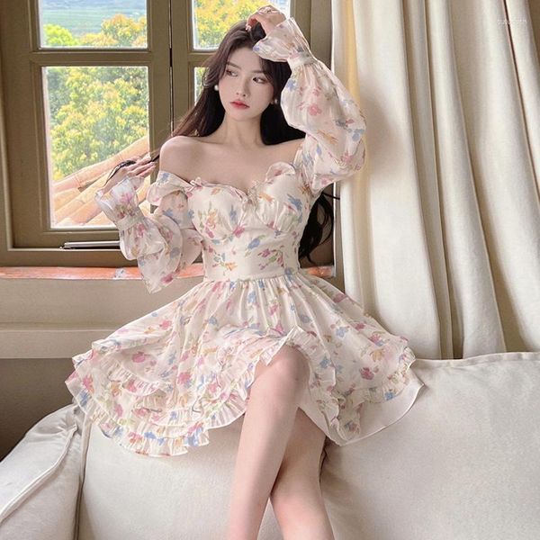 Robes décontractées d'été Sweet V-Neck Floral Murffon Robe Femmes Elegant Ruffles Party Mini Femme Corée Chic Slim Vestidos DD748