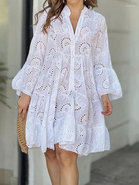 Robes décontractées Été Robe blanche Femmes Printemps Flare Manches longues Creux Out Lâche Mini Vintage Mode Broderie Robes