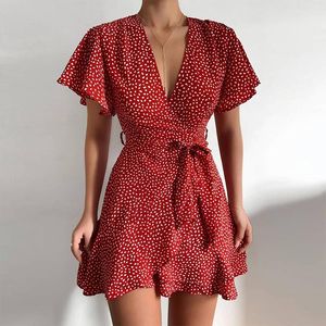 Casual jurken Zomer vrouwen kleden vlinder mouw polka dot bloemenprint v nek hoge taille sjerpen vintage vrouwelijke mini roodvestidos 2023casu