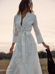 Casual jurken zomer dames casual mode all-match witte lange mouwen revers met booggordel geborduurde midi-jurk 230505