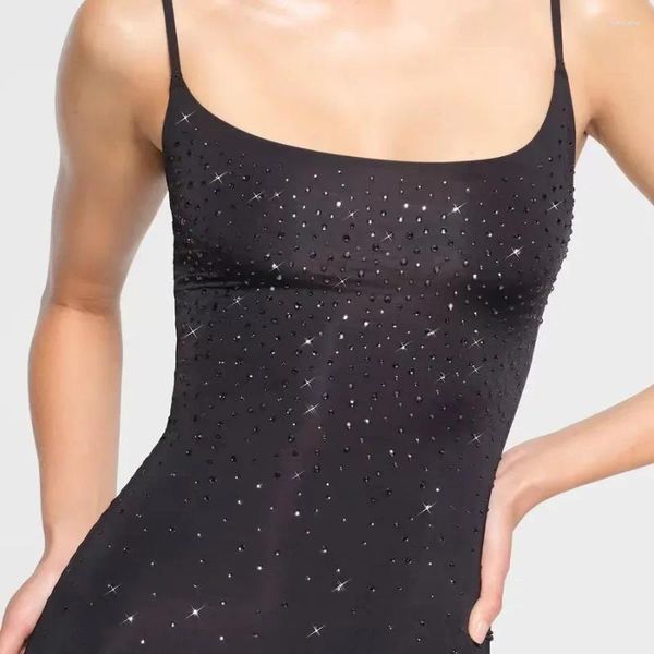 Vestidos informales Súper fácil de usar Vestido de diamante sin espalda sexy con un dobladillo con cremallera que se puede ver con la cintura de la cintura Falda de suspensión