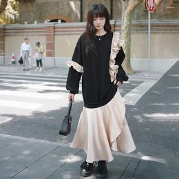 Robes décontractées SuperAen Black Couture Sweat-shirt Robe Femmes 2023 Printemps et automne Coréen Lâche Design Col rond