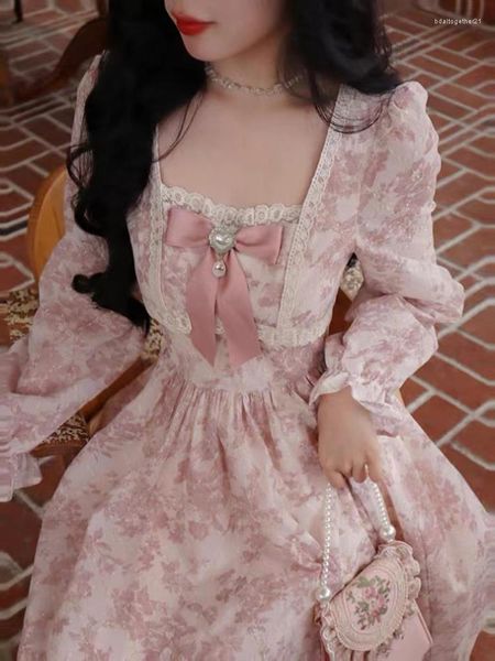 Robes décontractées Sweet Pink Princess Robe Femmes Vintage Floral Print Puff Sleeve Femme Style Français Élégant Kawaii Dentelle Bow Long