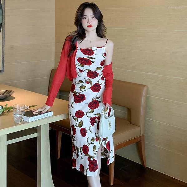 Vestidos casuales Swing Obtener falda Correas para los hombros Primavera Mujer Rosas rojas Diseño floral Sentirse pequeño Ropa exterior Cultivar la moralidad