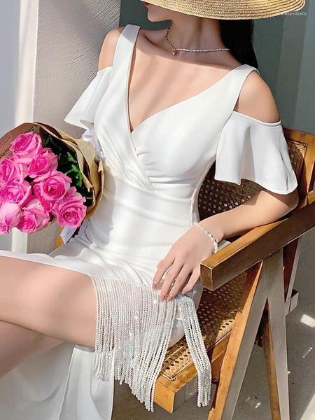 Robes décontractées Pifle de l'épaule et robe divisée Femme Blanc Wedding V Neck Cap Vestidos Korea Fashion Elegant Slim High Taist Party