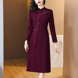 Robes décontractées jupe à fleurs fines 2024 automne chinois qipao délicate broderie robe élégante