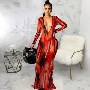 Casual jurken Tie Dye Print Elegance Women Maxi Dress Sexy V Neck Back Split BodyCon 2023 Autumn Winter Desse Party Dinner