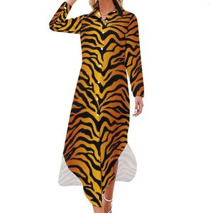 Robes décontractées Tiger Stripe Imprimer Leggings Robe Street Fashion Sexy Col V Élégant En Mousseline De Soie À Manches Longues Robe Grande Taille