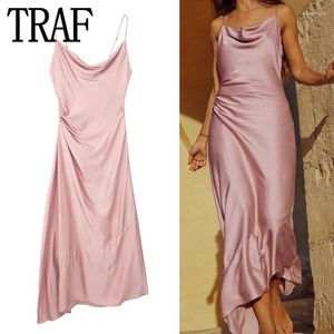 Robes décontractées Traf Pink Slip Robe longue Femmes Dos nu Satin Femme Asymétrique Soirée pour 2024 Sexy Été