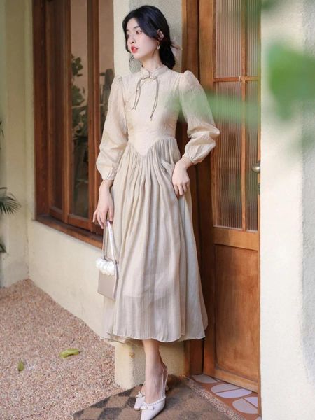 Robes décontractées vintage Elegant Chinese Style Big Swing Jacquard Cheongsam Robe pour femmes Spring à manches longues Collier Slim Robes 8536