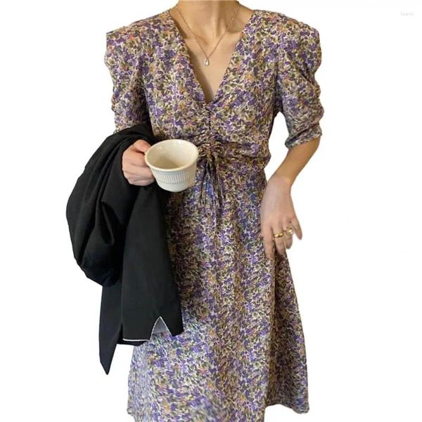 Vestidos casuales Vestido de mujer vintage con cuello en V Estampado de flores Cordón Plisado Mangas cortas Burbuja suelta Ropa femenina