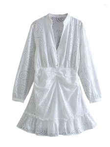 Casual jurken Vintage vrouwen uitgehold katoen 2023 Zomermode dames elegante zachte witte midi jurk zoete vrouwelijk chic feestje