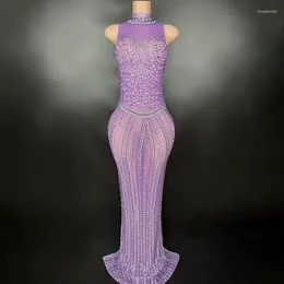 Casual jurken Violette kleur Luxe diamanten Sexy transparante mesh-jurk Vier verjaardag Avondfeest Zanger Stage Performance Wear