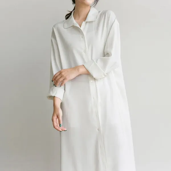 Robes décontractées Robe blanche rétro femmes printemps long cardigan boutonné chemise jupe jupe en soie française col rond texture élégante tempérament