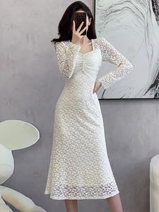 Robes décontractées en dentelle blanche fleur de fleur carrée creux collier longue robe femme automne hiver élégant luxe 2024 fête de la mode coréenne