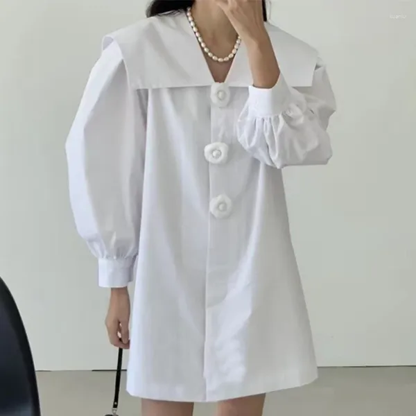 Robes décontractées Chemise blanche coréenne chic style col marin robe femmes boutons de fleurs lâche lanterne manches robes 2024 robe rétro