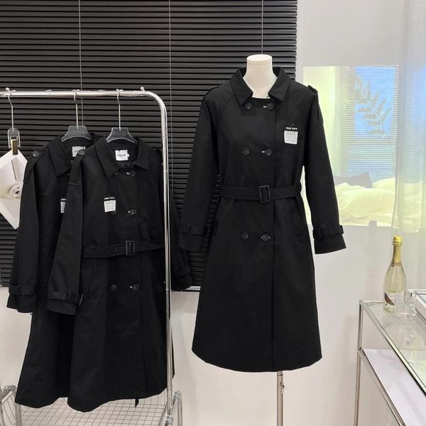 Robes décontractées Vin Black Trench pour femmes Printemps Automne Style coréen Robe de manteau mi-longueur