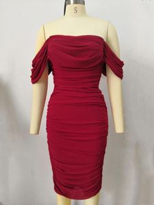 Casual jurken wijn rood wit sexy off schouder dames verbandjurk elegante schuine nek knie lengte bodycon mesh feestvestidos 2023