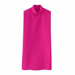 Robes décontractées femme élégante Rose rouge épaule rembourré robe courte 2023 printemps femme droite réservoir dames col montant