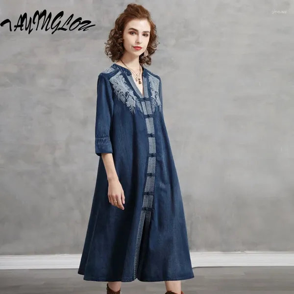 Robes décontractées pour femmes Vêtements 2024 Automne Flower broderie Vestidos plus taille de taille en jean Vntage V-col