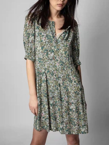 Robes décontractées Femmes Irrégulière Mini Robe Floral Imprimé Vintage O-Cou Boutons Avant Plissé Taille Haute Robe Femme 2023 Printemps ÉtéCasua