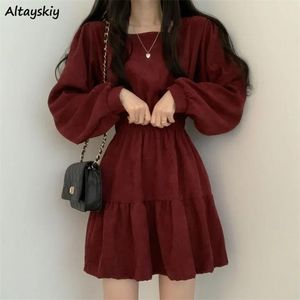 Casual jurken vrouwen lange mouwen vaste kleur vierkante kraag aline zoet vintage ontwerp hoge taille mini lengte soft chic Koreaanse elegante 220830